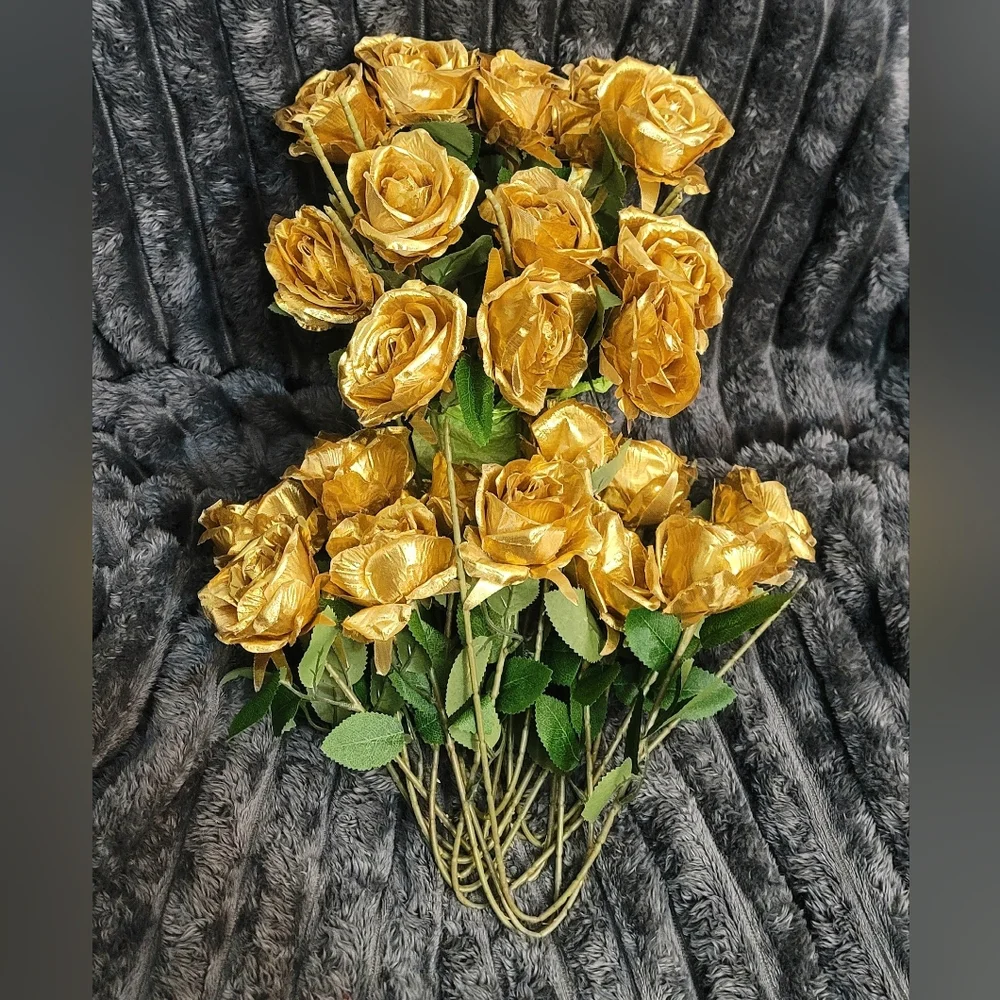 Gold Artificial Roses 6ct
